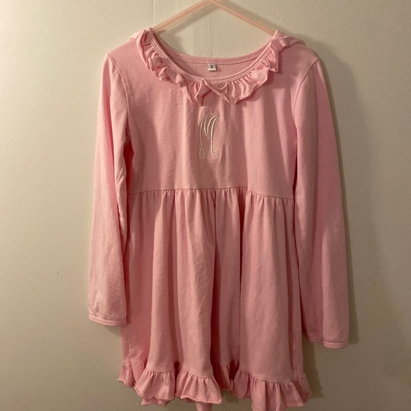 “M” embroidered pink dress - Picture 1 of 7